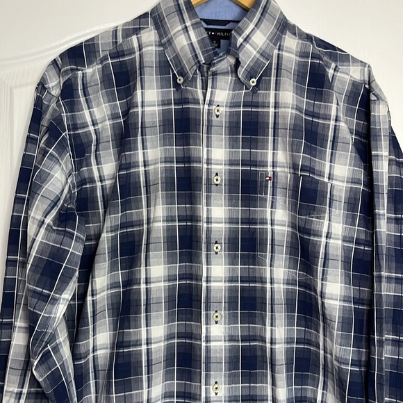TOMMY HILFIGER button down shirt - Picture 5 of 6